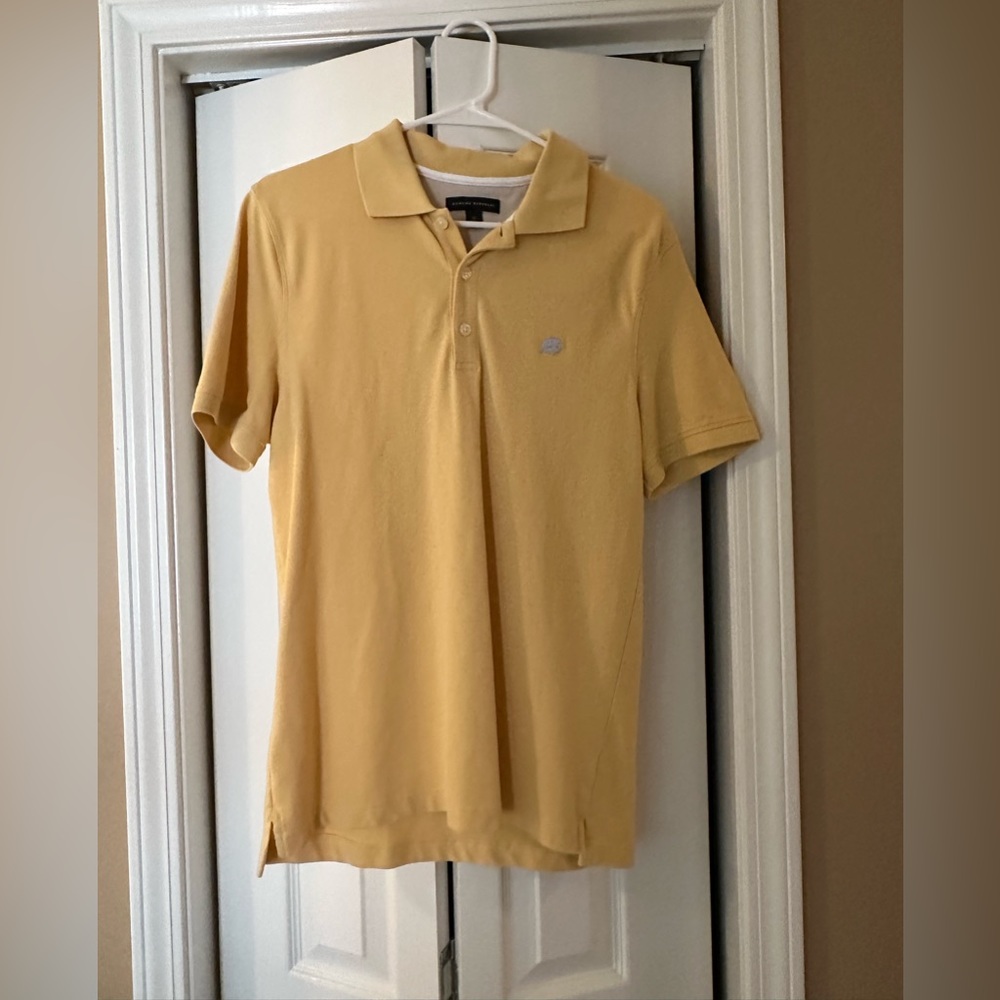 Banana Republic Polo Size Medium - New without Tag